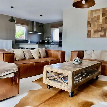Loft En Duplex Avec Terrasse 3 Chambres Proche Pairi Daiza مونس المظهر الخارجي الصورة
